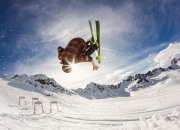 Ning迎来十赛季出色发挥，塞尔维亚队观众热烈欢呼！气势如虹延续